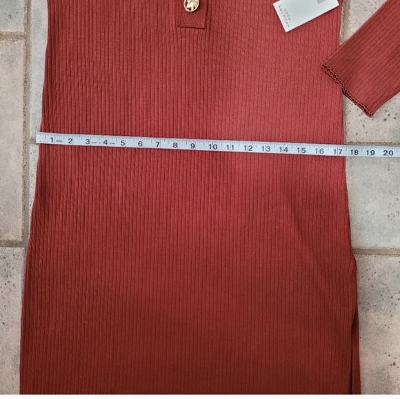 NEW Good American Woman's Midi Polo  Long Sleeve Stretch Knit Brick  Color Sz 24 - Picture 9 of 13